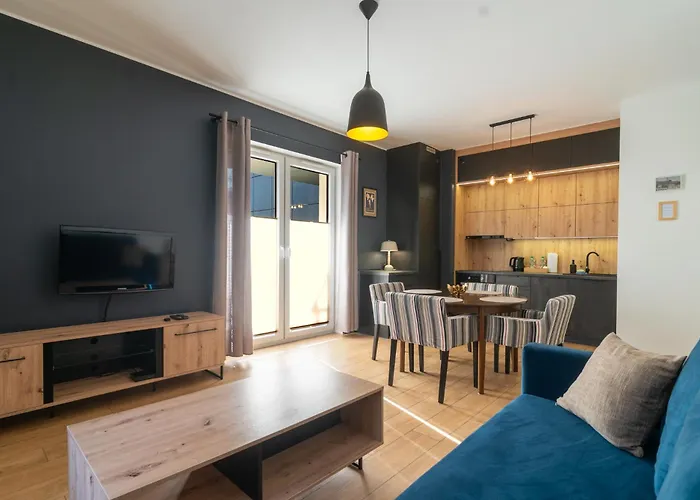 Brynow Rzepakowa Harmony By Bookinghost * Katowice